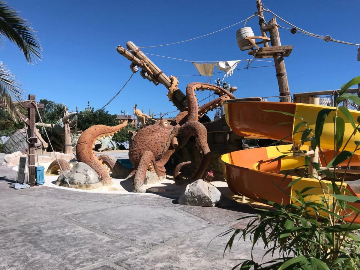 Mobilhome Dans Camping Les Sables D'Or Agde Exteriér fotografie