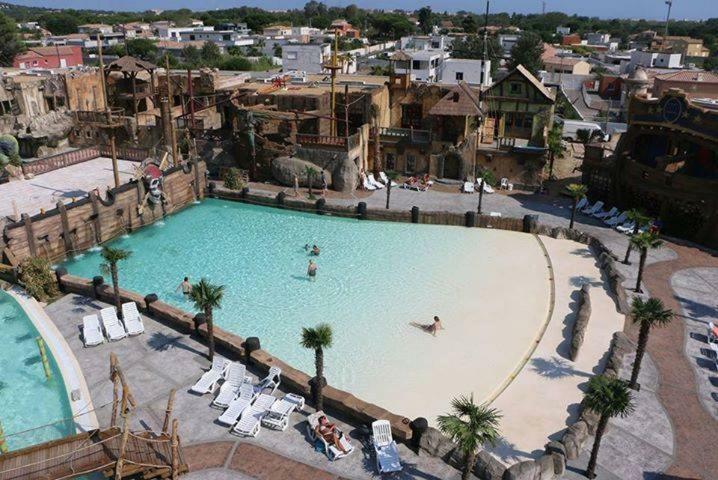 Mobilhome Dans Camping Les Sables D'Or Agde Exteriér fotografie